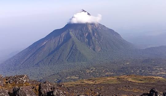 Mount Karisimbi hike Rwanda